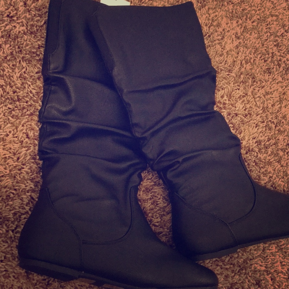 Sheikh Boots. NWT! BLACK. Size 8 1/2.